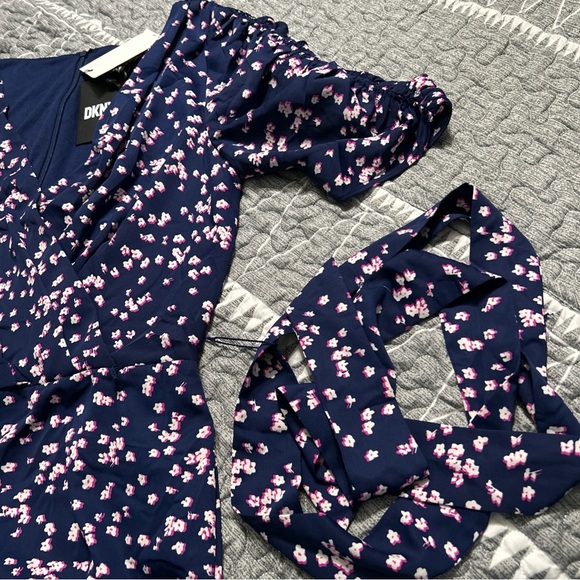 NWT DKNY women’s Ruched Sleeve Wide Cropped Leg Jumpsuit | Size 10‎ | D2 - Picture 13 of 14